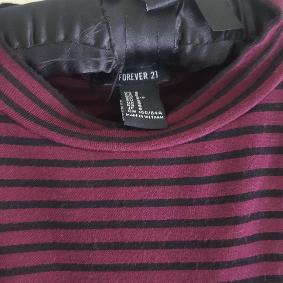 Forever 21 Mock Turtleneck Maroon Black Stripes - Picture 2 of 3